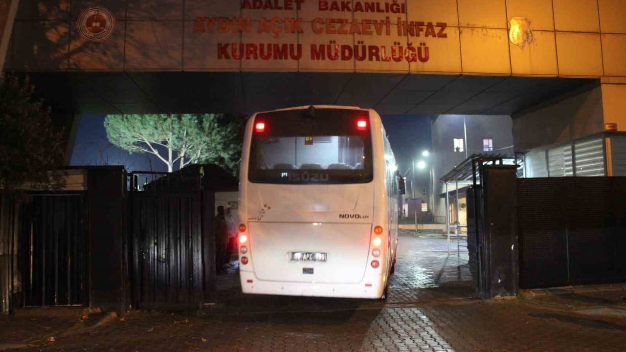 Aydın Açık Cezaevi'nde tahliyeler başladı: 11’inci Yargı Paketi ile yaklaşık 300 hükümlü serbest kalıyor