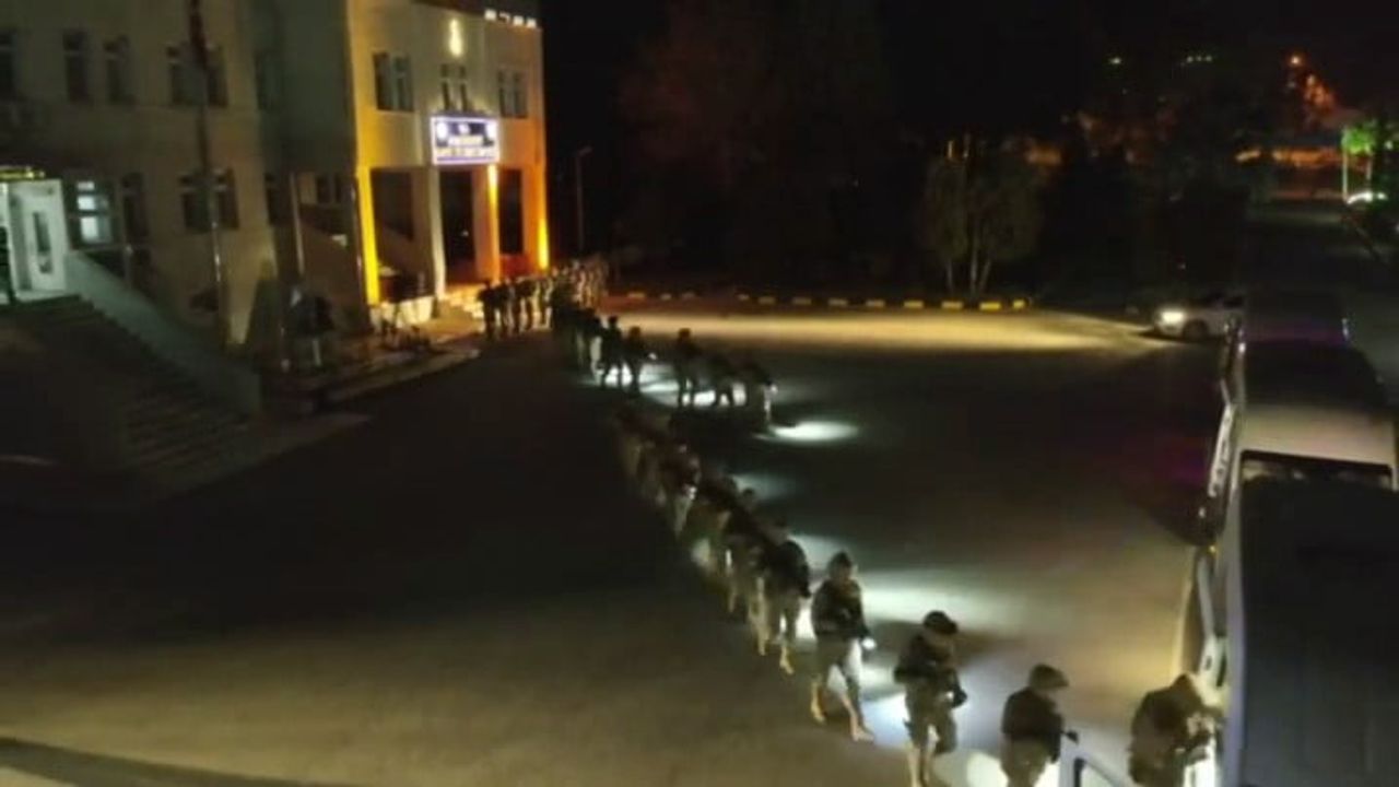 Aydın'da DEAŞ Operasyonu: Yabancı Uyruklu 7 Şüpheli Gözaltında