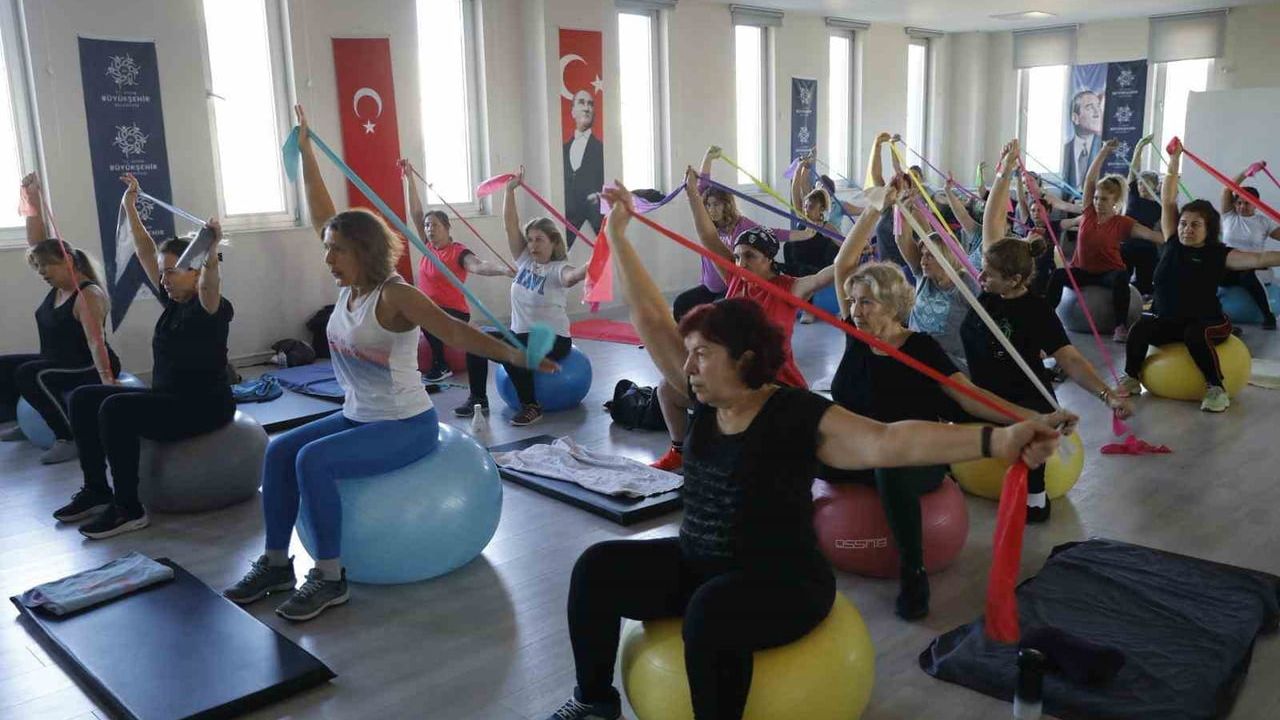 Aydın'da Güz Dönemi: Pilates ve Zumba Etkinlikleri Yoğun Katılımla Sürüyor