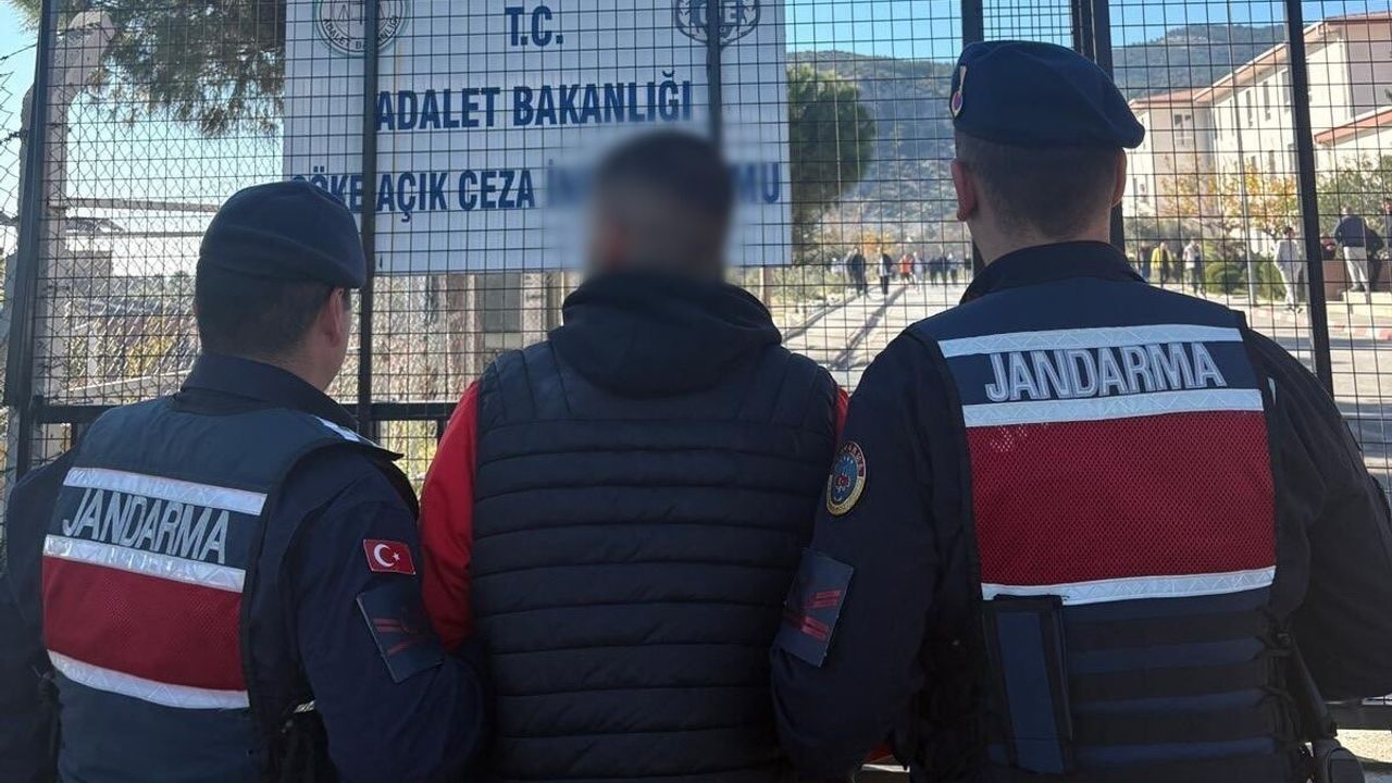 Aydın'da jandarma Kuşadası ve Yenipazar'da aranan şahısları yakalayıp tutukladı
