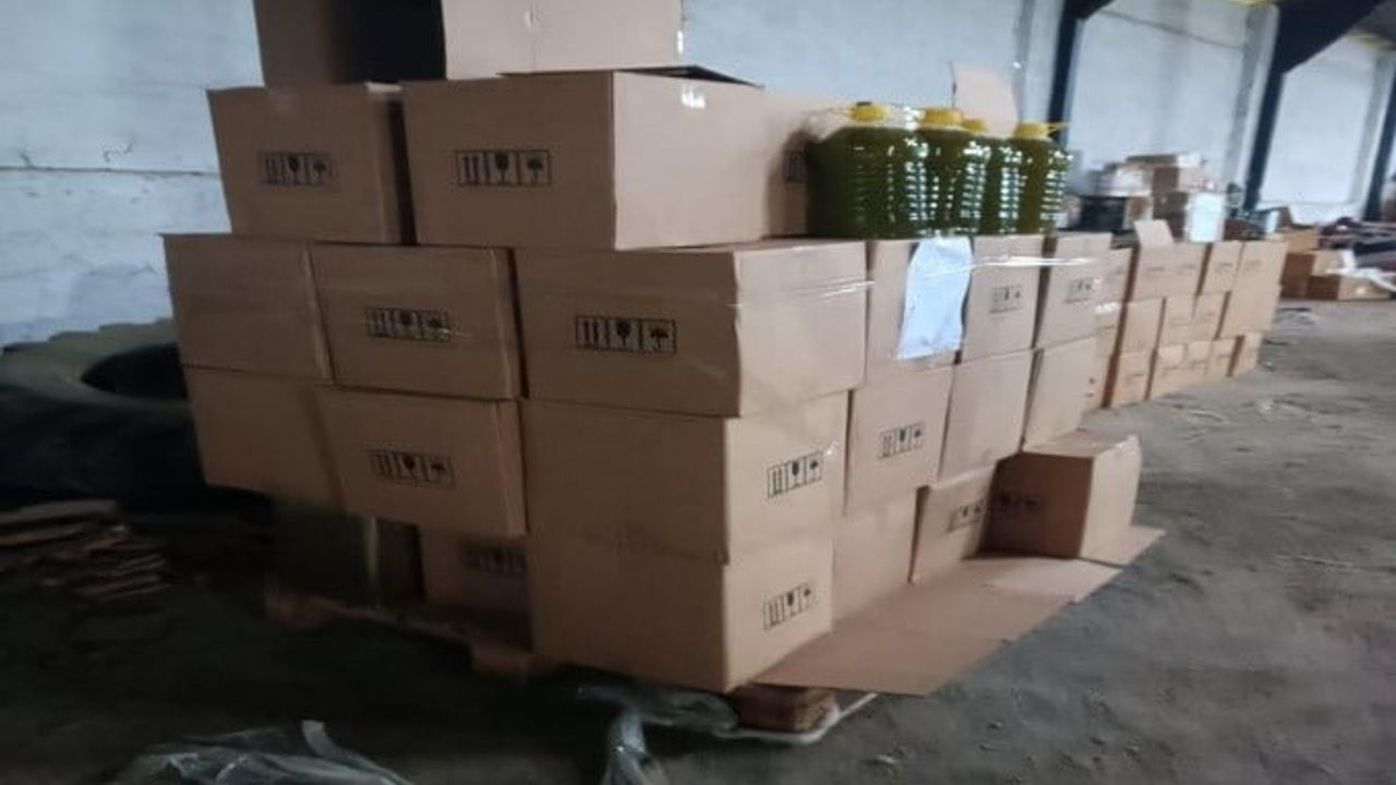 Aydın’da piyasaya sürülmek üzere hazırlanan 931 litre sahte sıvı yağ ele geçirildi