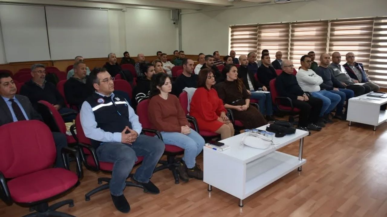 Aydın'da Su Ürünleri Değerlendirme Toplantısı: 2026 Denetim Programı ve Saha Uygulamaları Ele Alındı