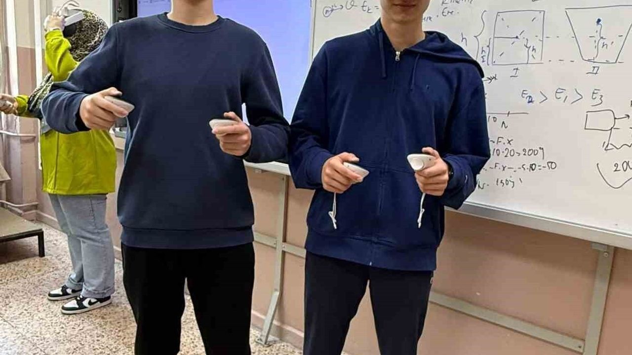 Aydın Lisesi'nde Coğrafya Dersine Sanal Gerçeklik Entegrasyonu