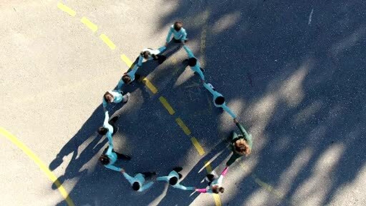 Aysel Şener, köy okulundan Global Teacher Prize'ta ilk 50'ye giren tek Türk finalist oldu