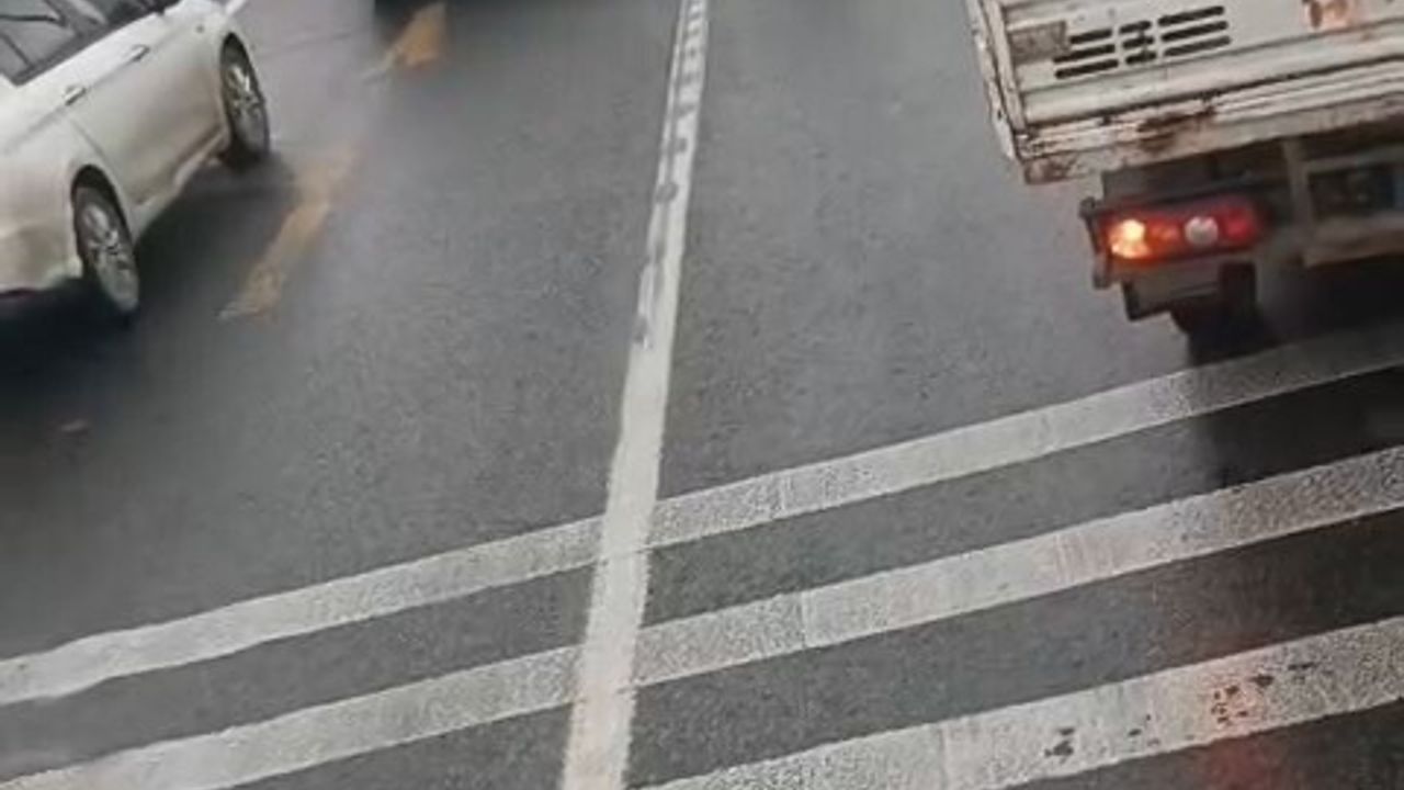 Ayvalık'ta dur ihtarına uymayan sürücü kovalamaca sonucu yakalandı