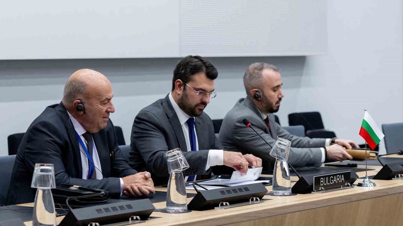 Bakan Fidan, Brüksel'de Romanya ve Bulgar mevkidaşlarıyla görüşmeler gerçekleştirdi