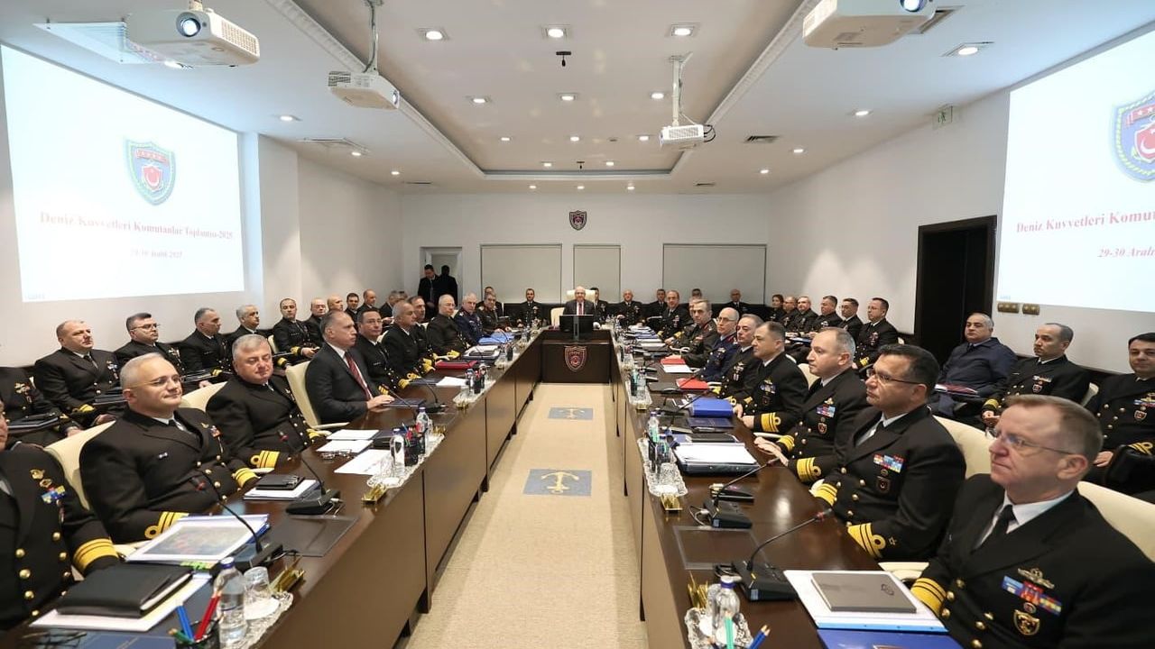 Bakan Güler Başkanlığında Deniz Kuvvetleri Komutanlığı Yıllık Komutanlar Toplantısı