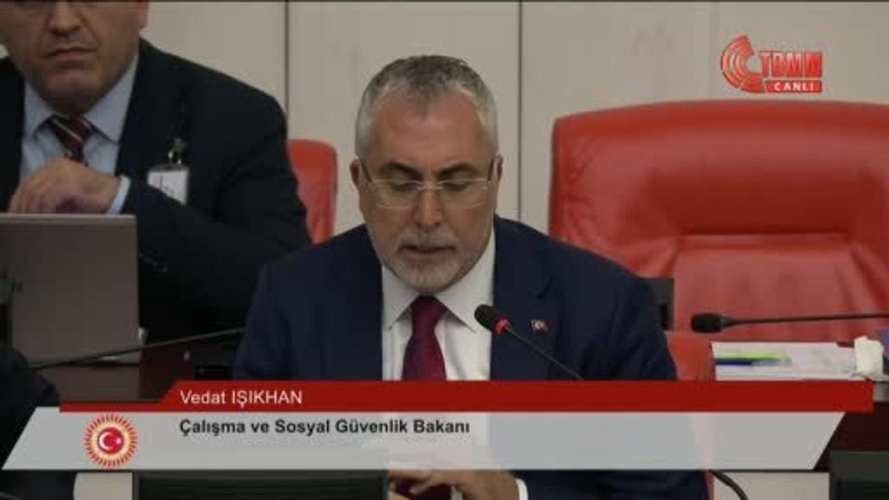 Bakan Işıkhan: 'Özel hastanelere aktarılan pay artıyor' iddiası gerçeği yansıtmıyor