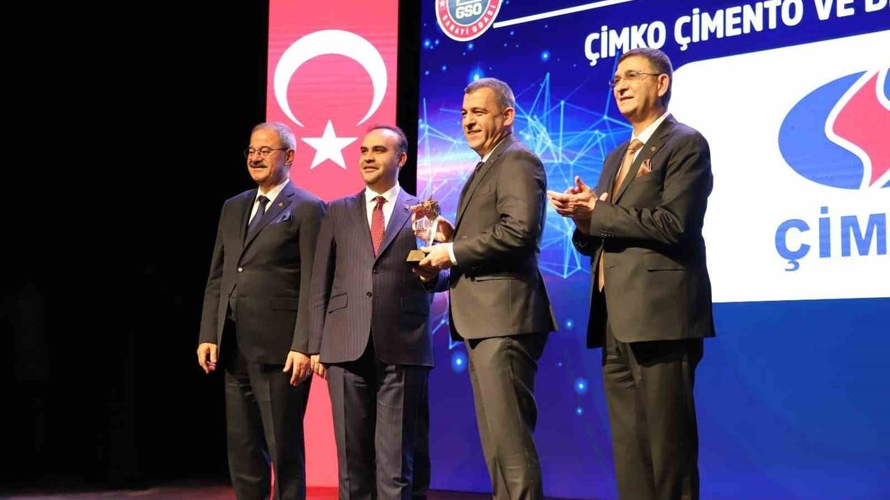 Bakan Kacır: 23 yılda yıllık ürün ihracatı 36 milyar dolardan 270,6 milyar dolara çıktı