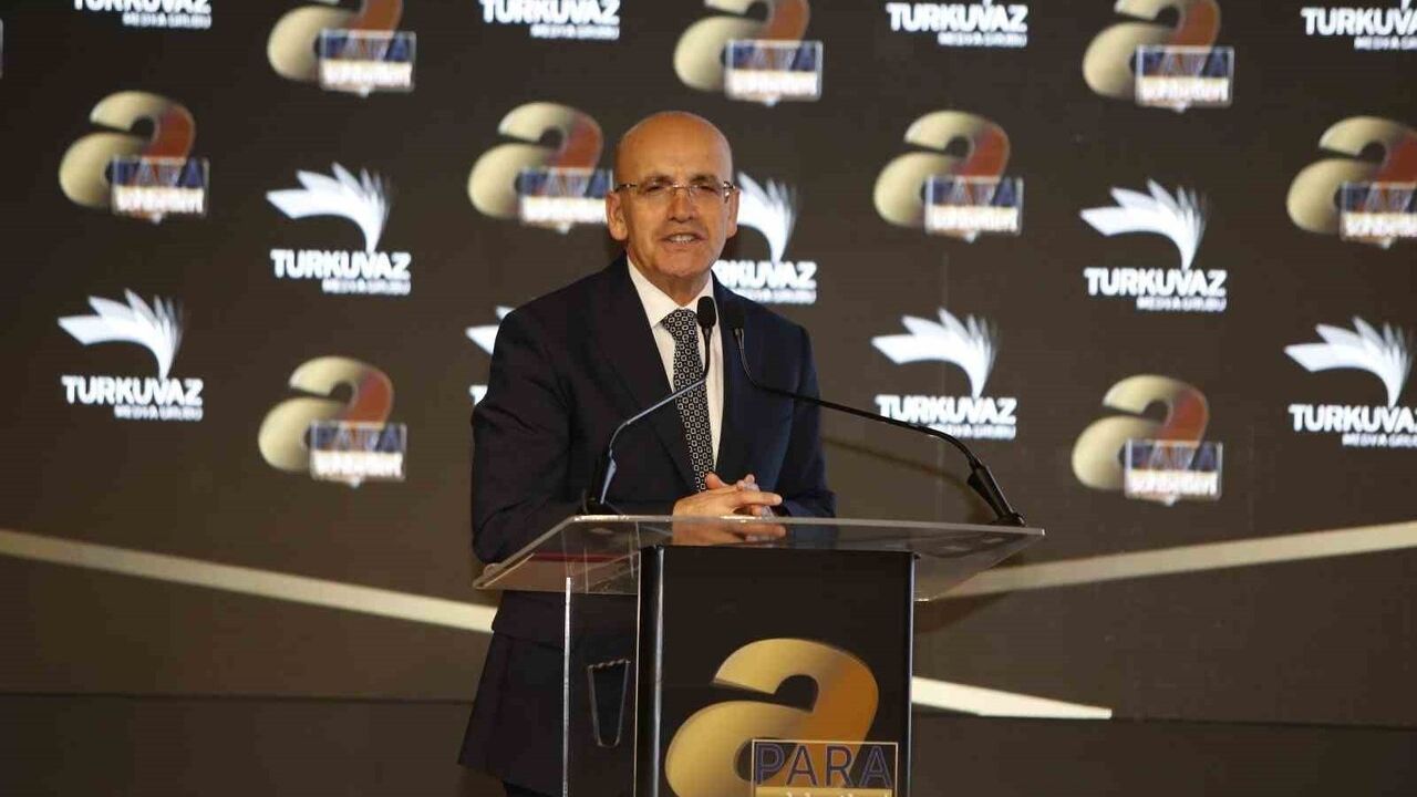 Bakan Şimşek: 2026'da dezenflasyon sürecek; hedef sürdürülebilir büyüme ve adil gelir dağılımı
