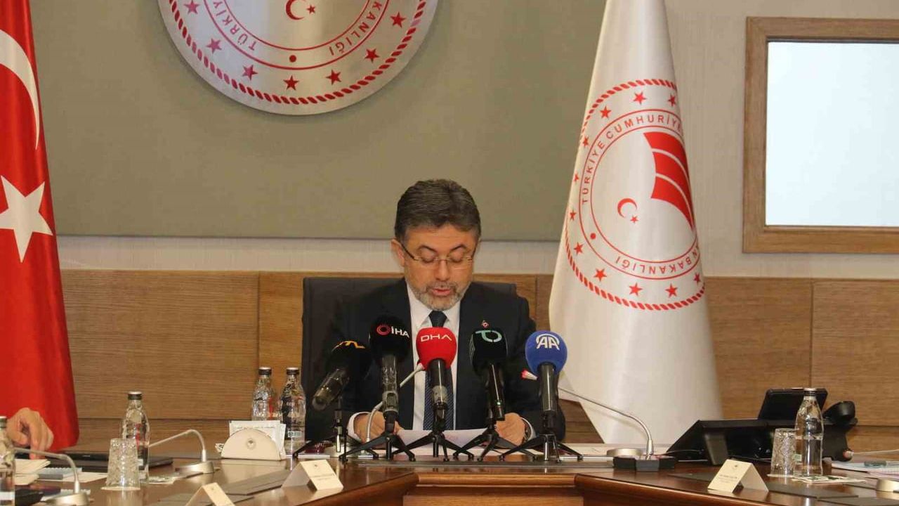 Bakan Yumaklı: Su Kanunu'nun 2026'da TBMM’de Yasalaşması Hedefleniyor