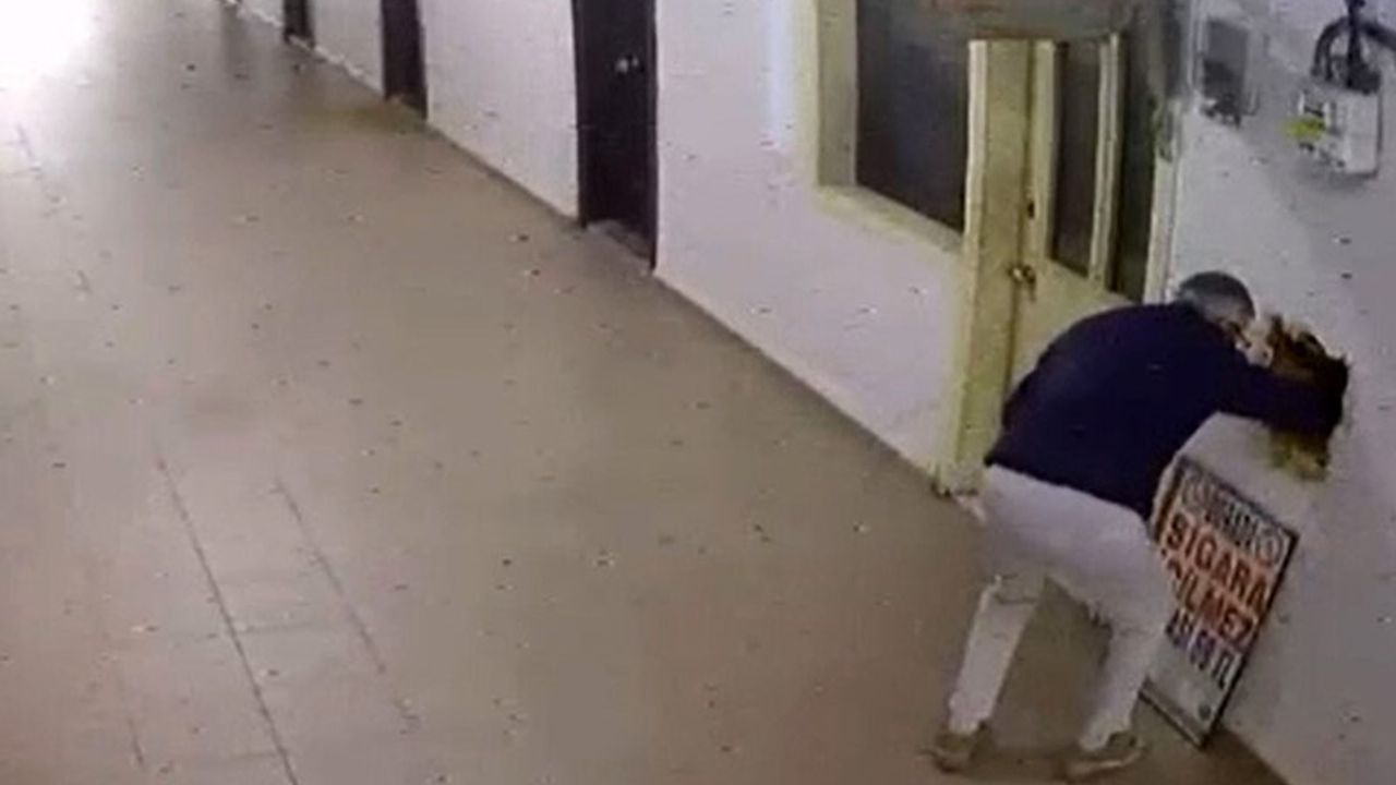 Bakırköy'de 40 bin dolarlık saat hırsızlığı güvenlik kamerasında