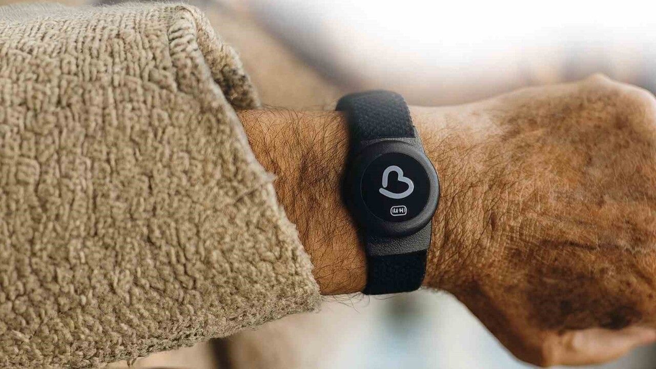 Balıkesir Büyükşehir'den Alzheimer, Demans, Otizm ve Özel Bireylere Akıllı Takip Cihazı Desteği