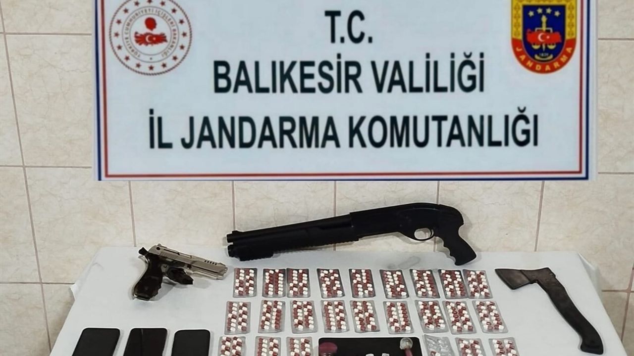 Balıkesir'de 8 ilçede uyuşturucu operasyonu: 31 şüpheli gözaltına alındı
