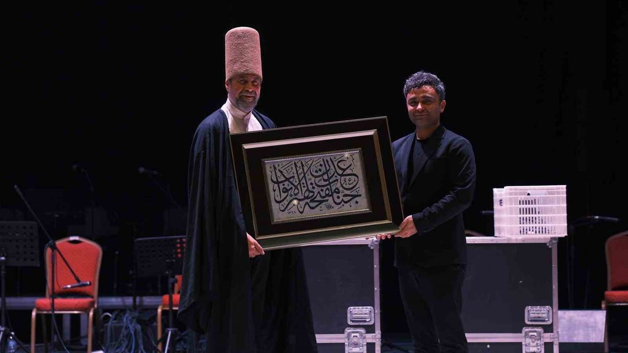 Balıkesir'de 'Vuslat' Sergisi: Hz. Mevlana’nın 752. Vuslat Yıldönümü Sanat ve Maneviyatla Anıldı