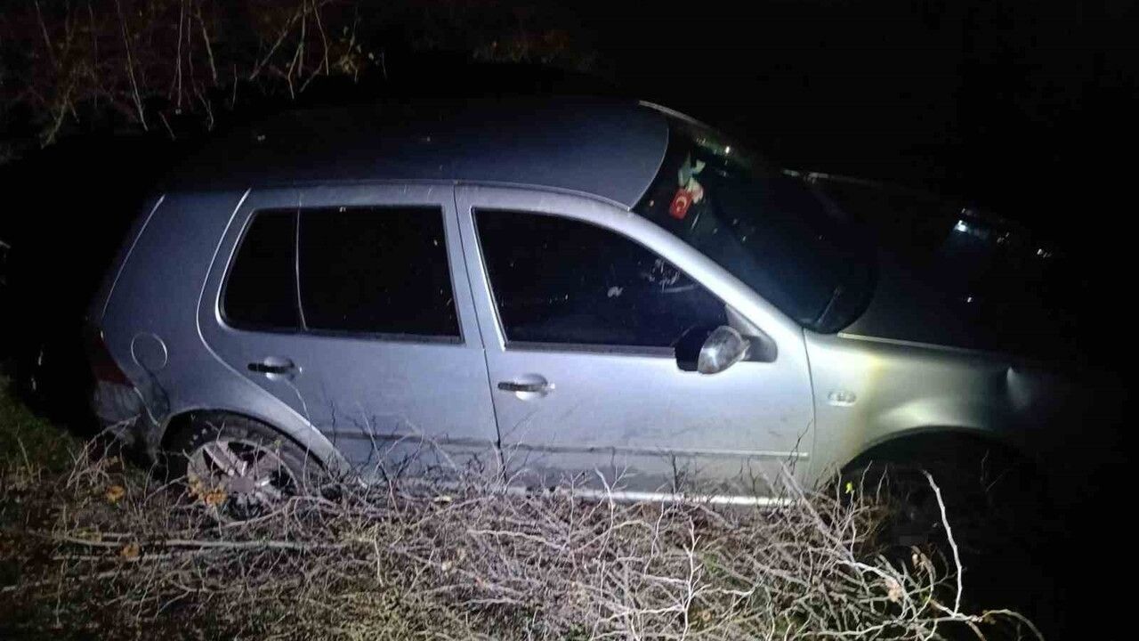 Balıkesir Susurluk'ta otomobil şarampole yuvarlandı: Sürücü yaralandı