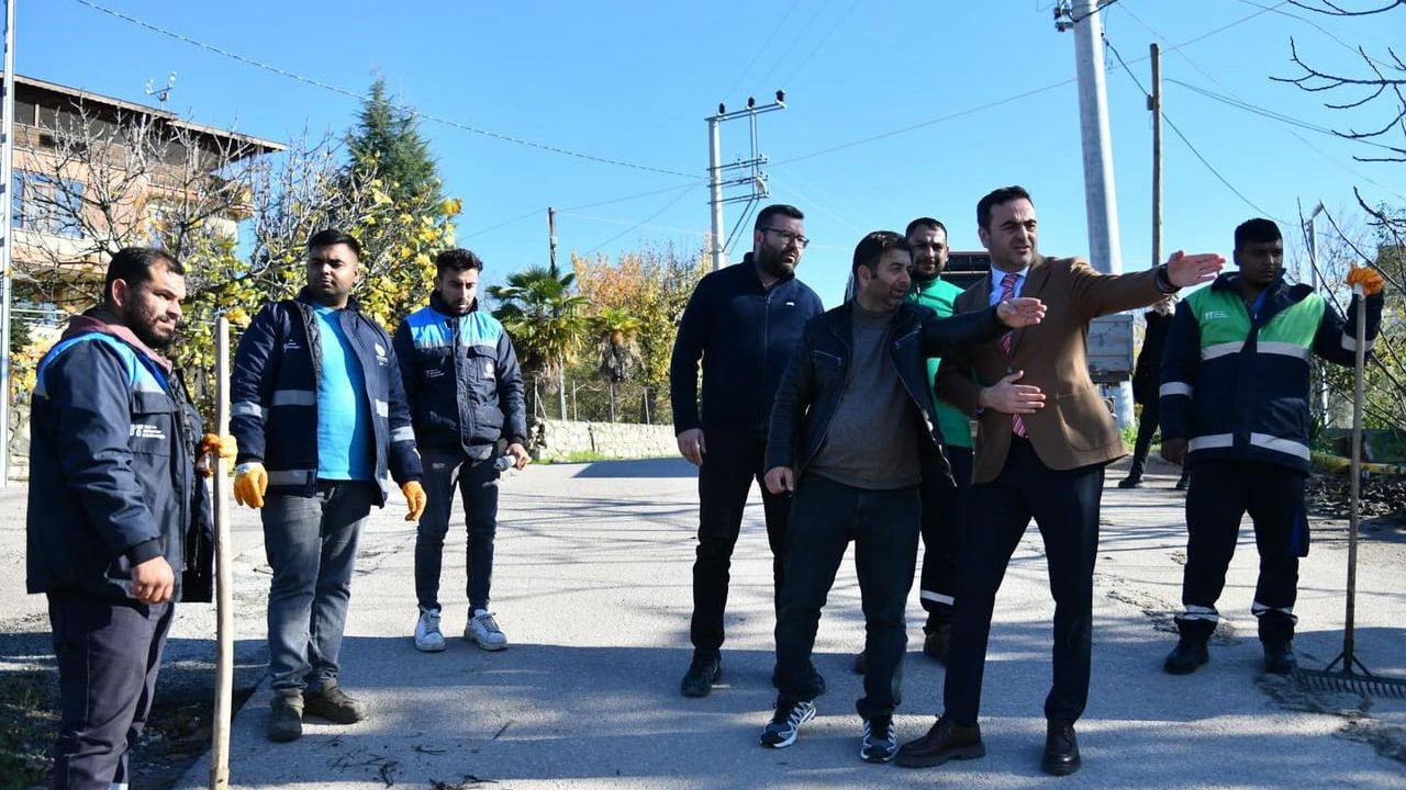 Başiskele’de Cadde ve Sokaklarda Kapsamlı Temizlik Çalışması