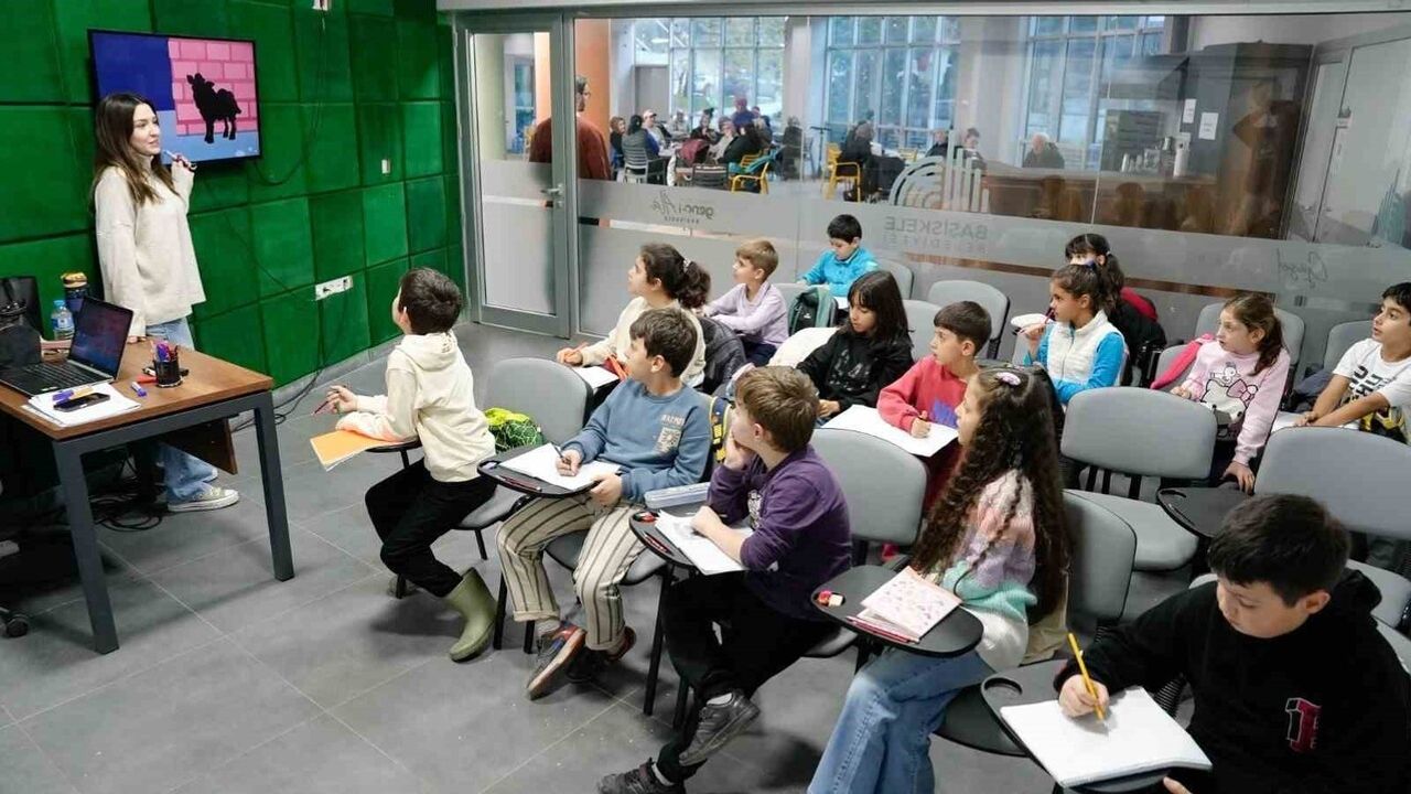 Başiskele'de 'Genc-i Âlâ' modeliyle yaşam boyu eğitim ilçeye yayılıyor