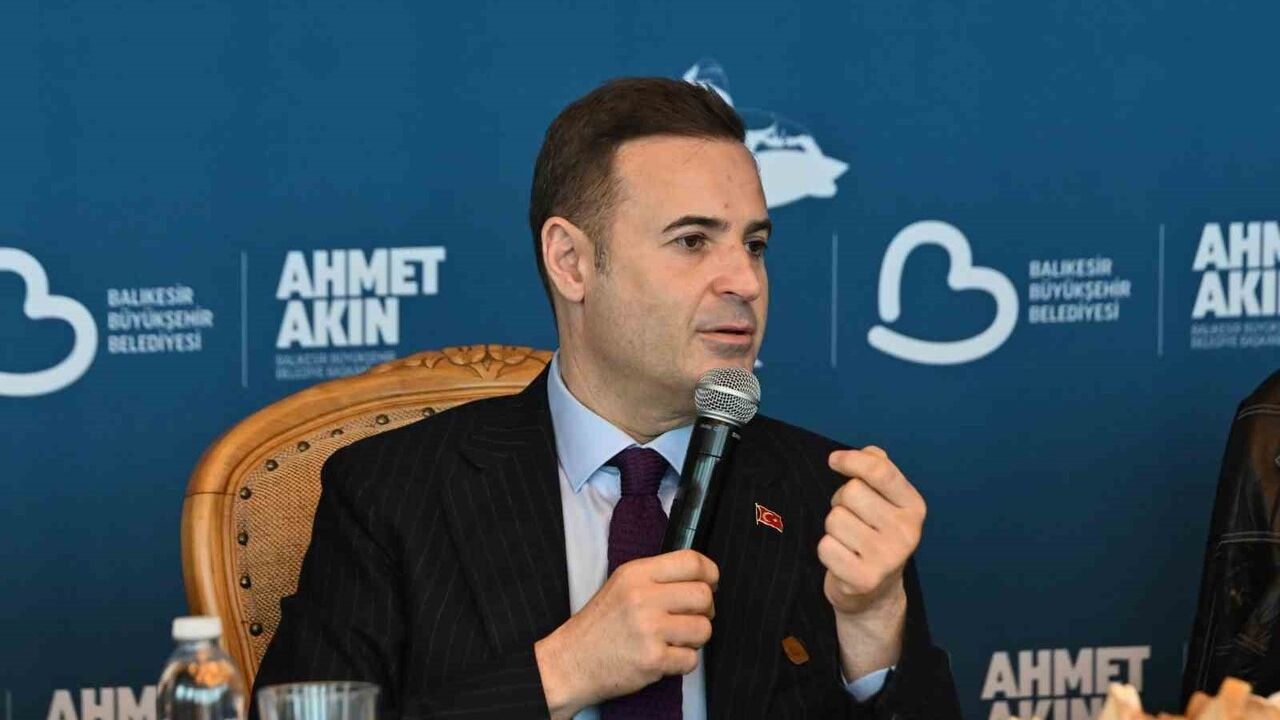 Başkan Ahmet Akın: Balıkesir'de Kentsel Dönüşüm, Meydan ve Altyapı Önceliği