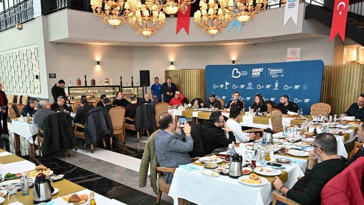 Başkan Ahmet Akın: Balıkesir'in öncelikleri — TTM meydanı, altyapı ve hizmet binası taşınması