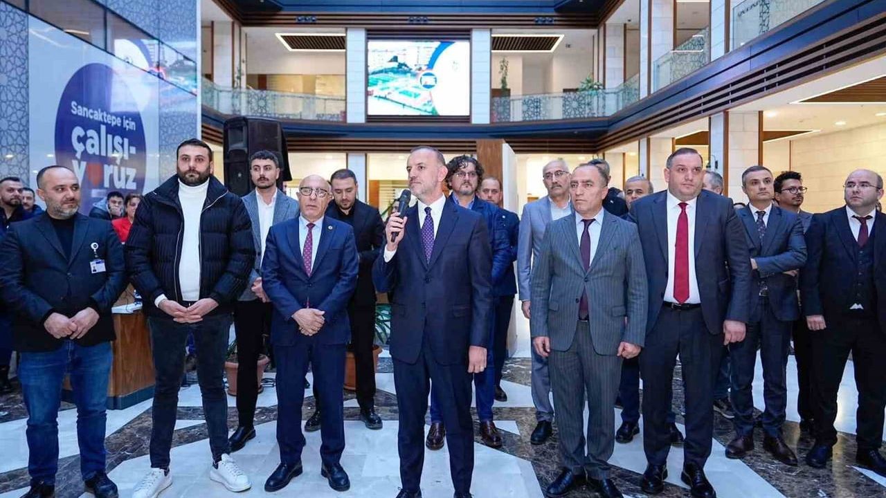 Başkan Alper Yeğin, yeni yıl öncesi Sancaktepe Belediyesi personeliyle bir araya geldi