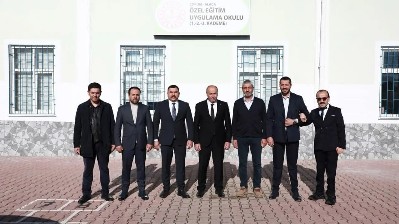 Başkan Arslan, 3 Aralık Dünya Engelliler Günü'nde Engelliler Derneği'ni Ziyaret Etti