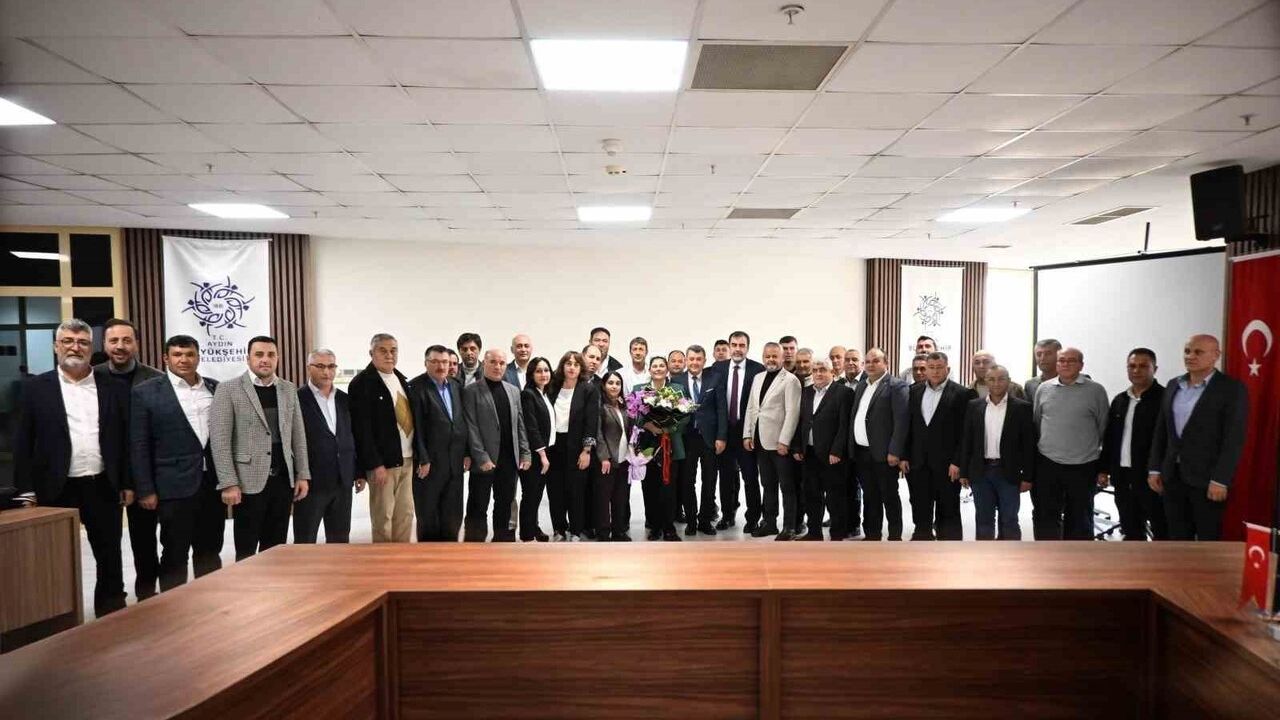 Başkan Çerçioğlu, Kuyucak muhtarlarıyla yatırımları ve talepleri değerlendirdi