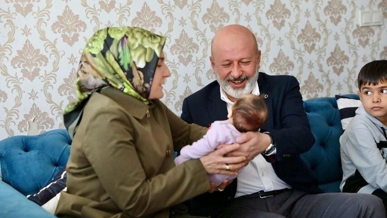 Başkan Çolakbayrakdar: Doğumdan hayata, Kocasinan’da her an vatandaşımızın yanındayız