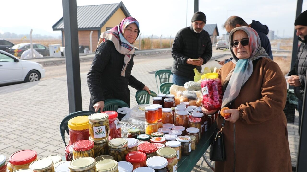 Başkan Çolakbayrakdar: Kayseri’de şehir merkezi tarımıyla kadın girişimciliğinin geleceğini inşa ediyoruz