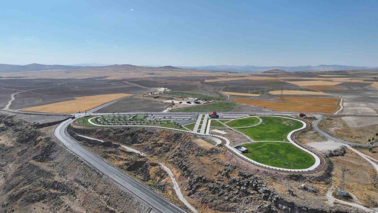 Başkan Çolakbayrakdar: 'Yeşil alanda dünya standartlarını üçe katlıyoruz' — Kocasinan 11 yılda 1 milyon 67 bin ağaç