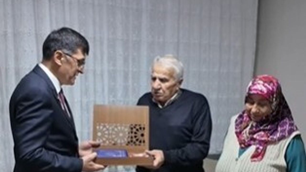 Başkan Eyüp Kahveci'den Şehit Polis Alaattin Özdemir’in Ailesine Anma Ziyareti