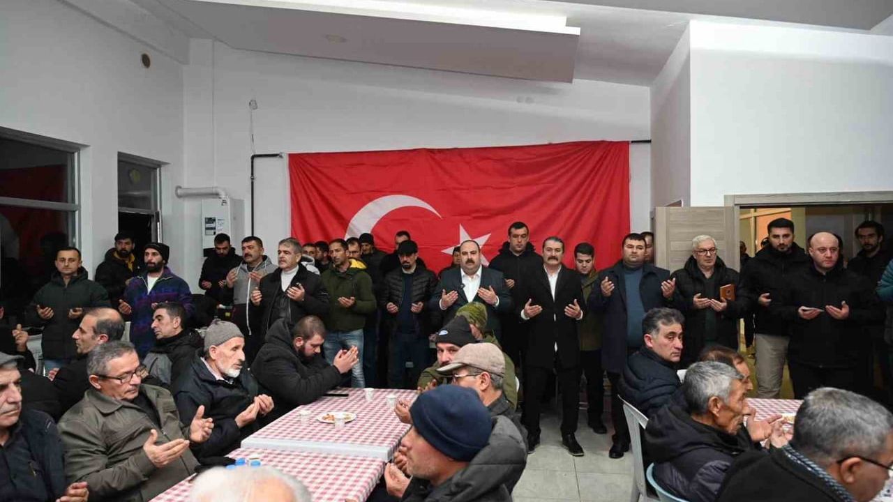 Başkan Hamamcı, 2025 İstişare ve Değerlendirme Toplantısında İlçe Yatırımlarını ve 2026 Planlarını Paylaştı