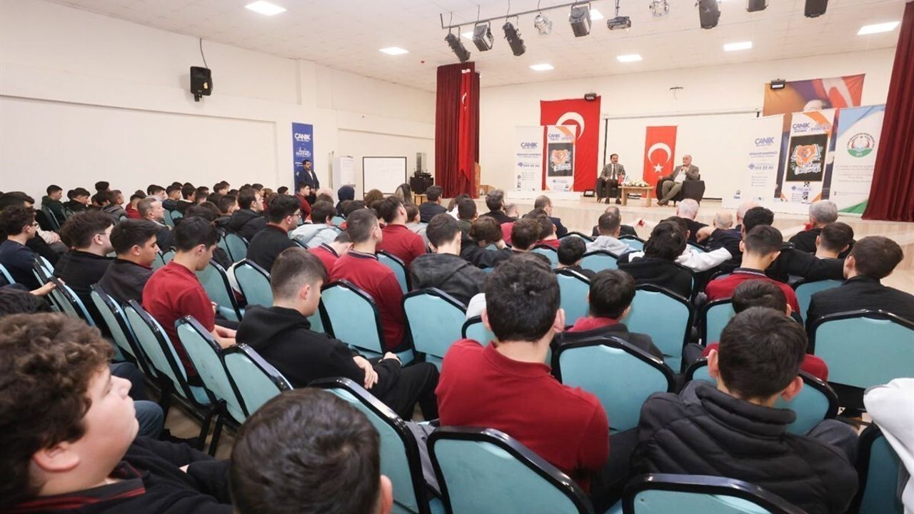 Başkan Sandıkçı: Canik’te Eğitimin Her Aşamasında Öğrencilerin Yanındayız