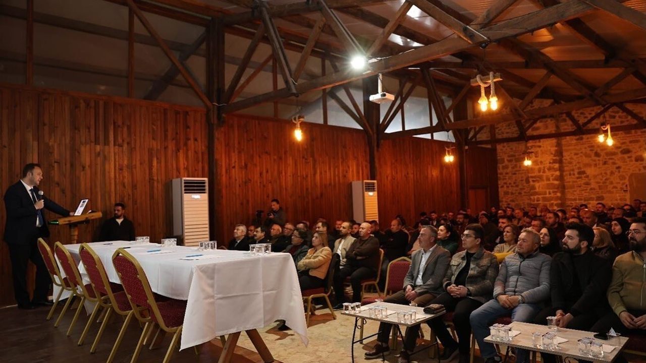 Başkan Semih Dere, Çivril’de 2024-2025 Hizmetlerini Vatandaşlarla Paylaştı