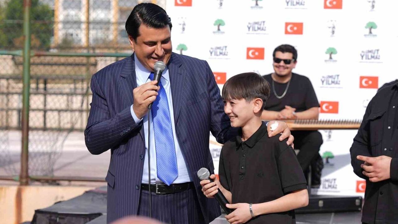 Başkan Yılmaz, 'Gençlik ile Cumhuriyet, Umut ile Gelecek' programında meslek lisesi öğrencileriyle buluştu