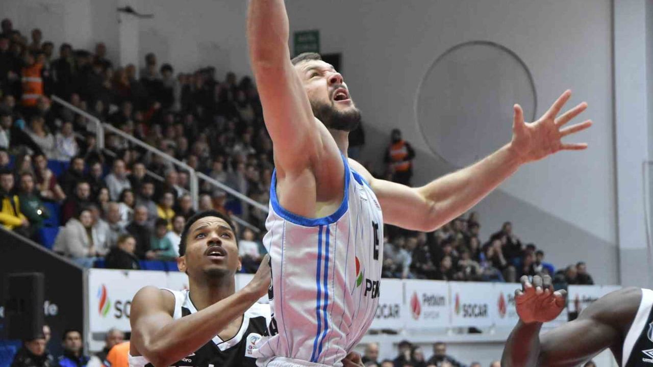 Basketbol Süper Ligi: Aliağa Petkimspor 72 - Beşiktaş 75