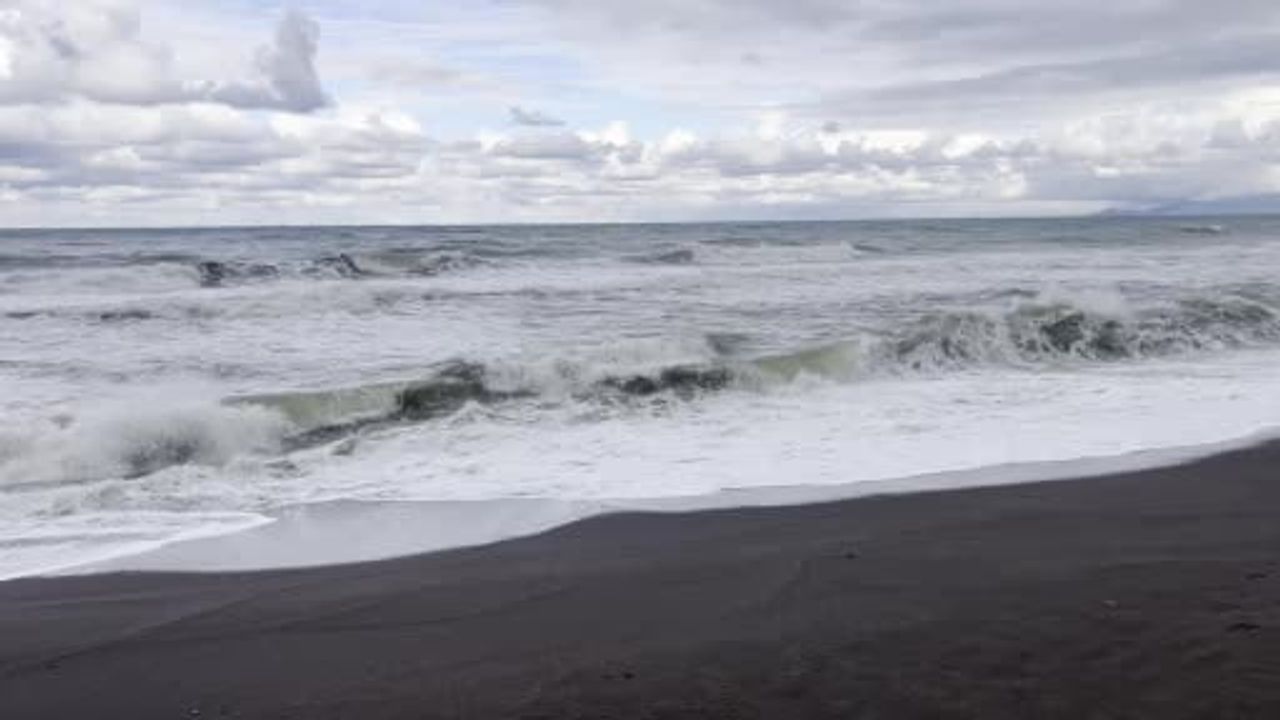 Batı Karadeniz'de kuvvetli fırtına ve yüksek kesimlerde yoğun kar bekleniyor
