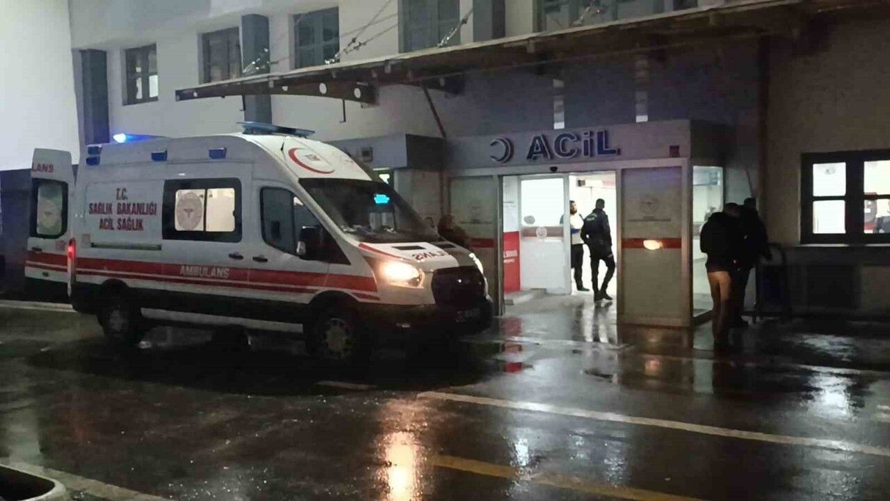 Batman'da bıçaklı kavga: 18 yaşındaki genç yaralandı