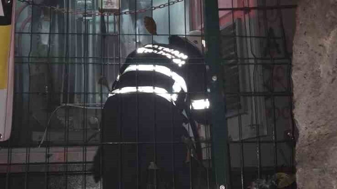 Batman'da Çamlıtepe Mahallesi'ndeki trafo yangını kontrol altına alındı