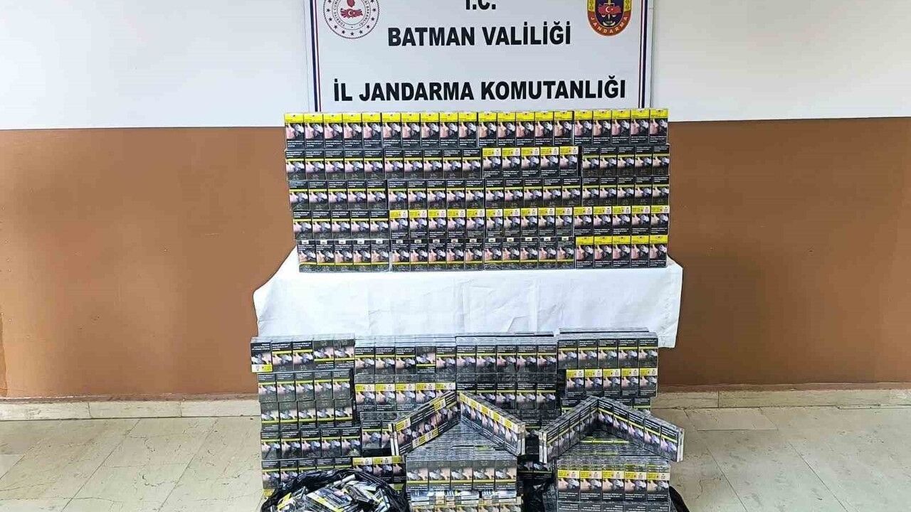 Batman'da Jandarma Yol Kontrollerinde 13 bin 176 Paket Gümrük Kaçağı Sigara Ele Geçirildi