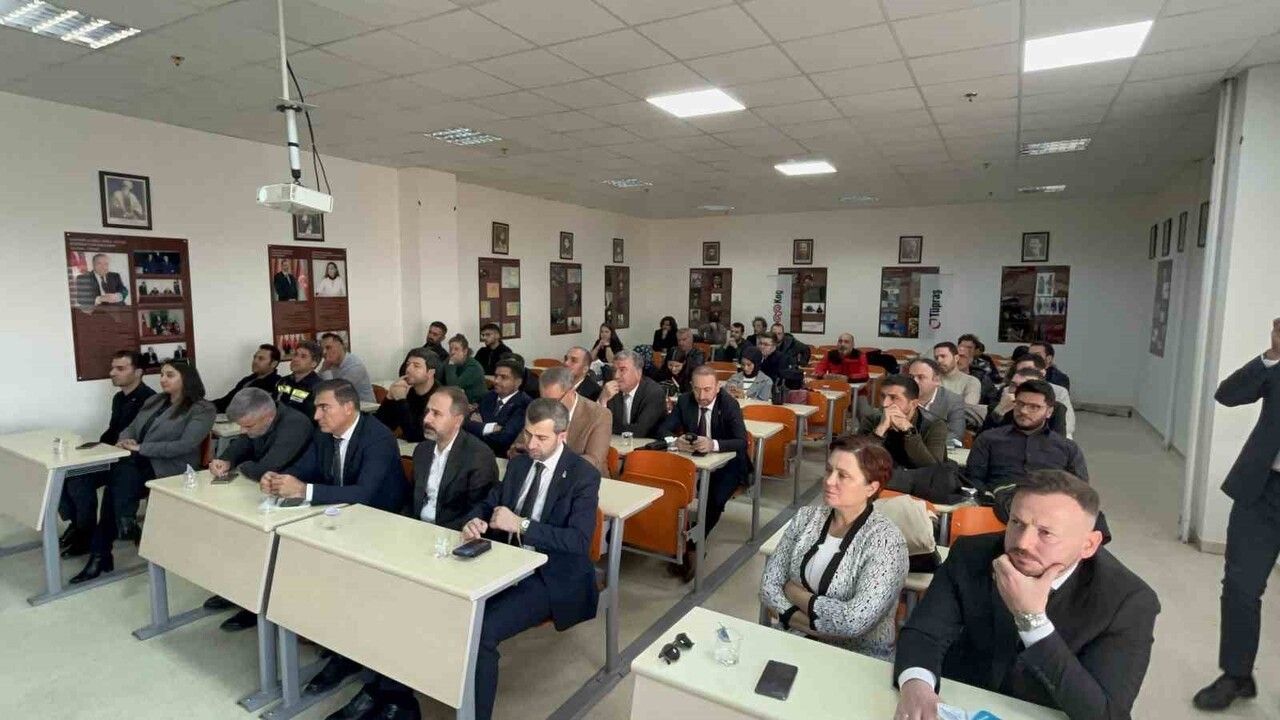 Batman Üniversitesi 5. Enerji Zirvesi: Türkiye'nin nadir element potansiyeli ve enerji stratejileri