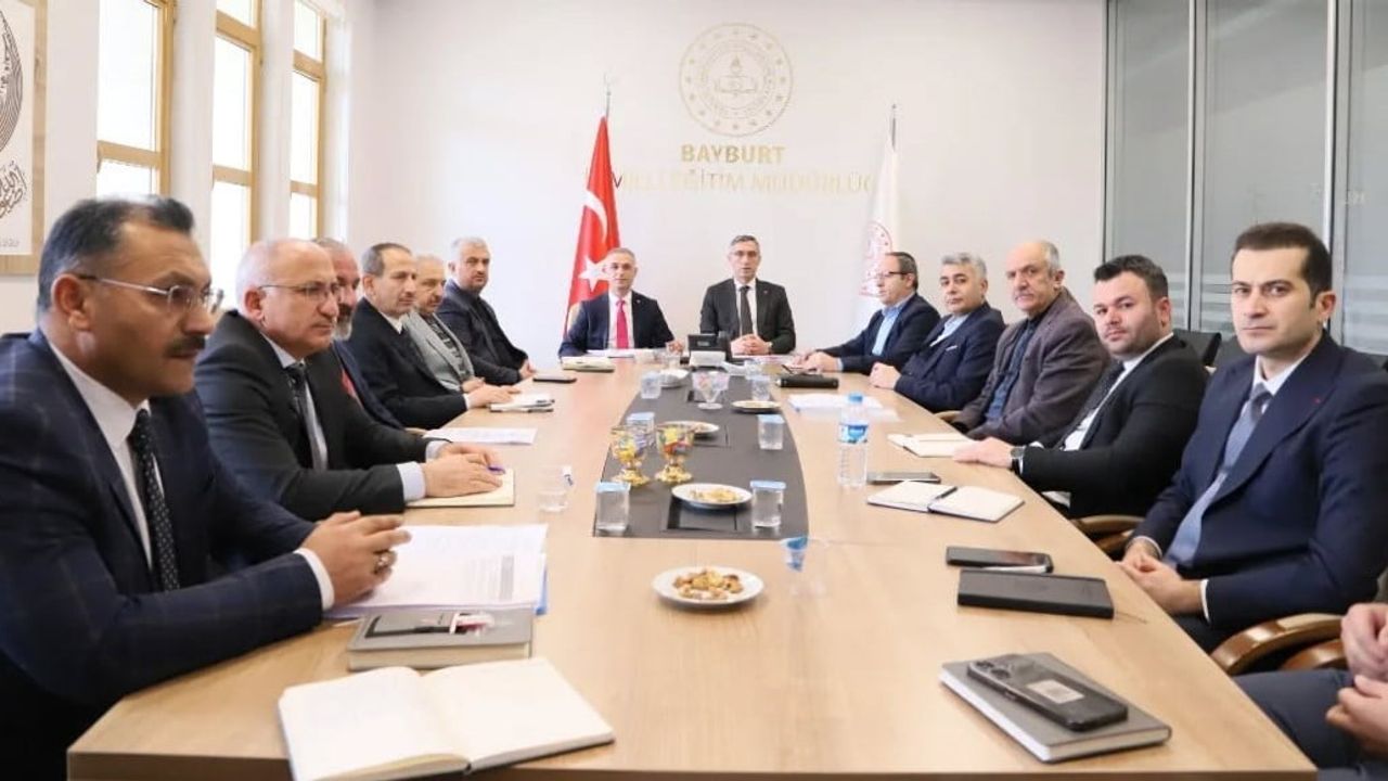 Bayburt’ta Açık Öğretim Sınavları İçin Bölge Sınav Yürütme Kurulu Toplandı
