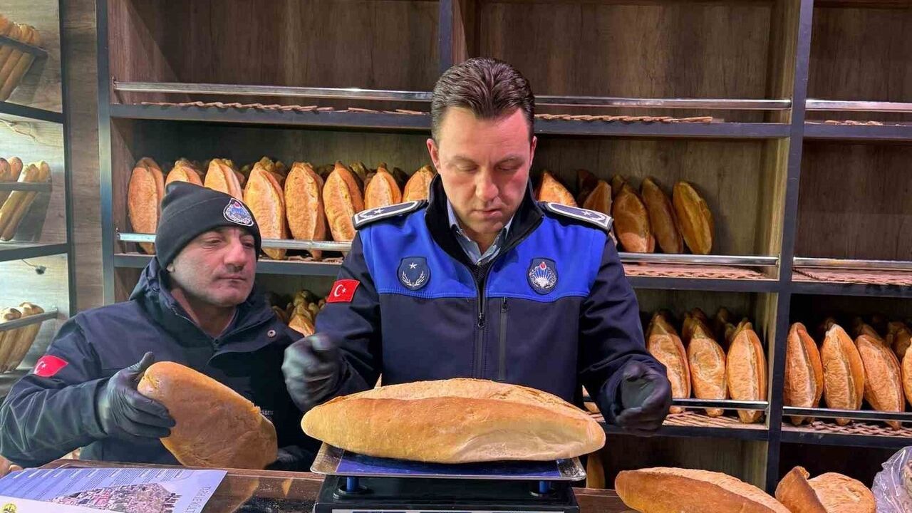 Bayburt’ta fırınlarda hijyen ve gramaj denetimleri yapıldı