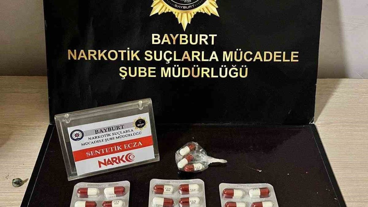 Bayburt’ta narkotik operasyonunda bonzai ve lyrica ele geçirildi