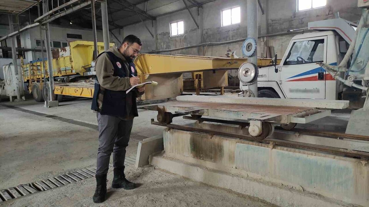 Bayburt'ta PVC kapı-pencere ve doğal taş üreticilerine yönelik piyasa gözetimi denetimi