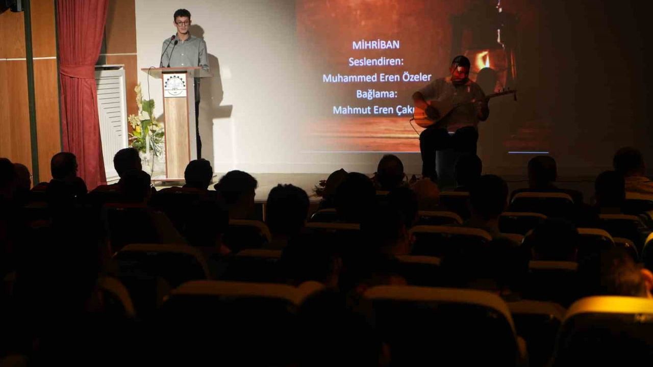 Bayburt'ta sıfır atıkla yapılan 127 kişilik konferans salonu hizmete açıldı