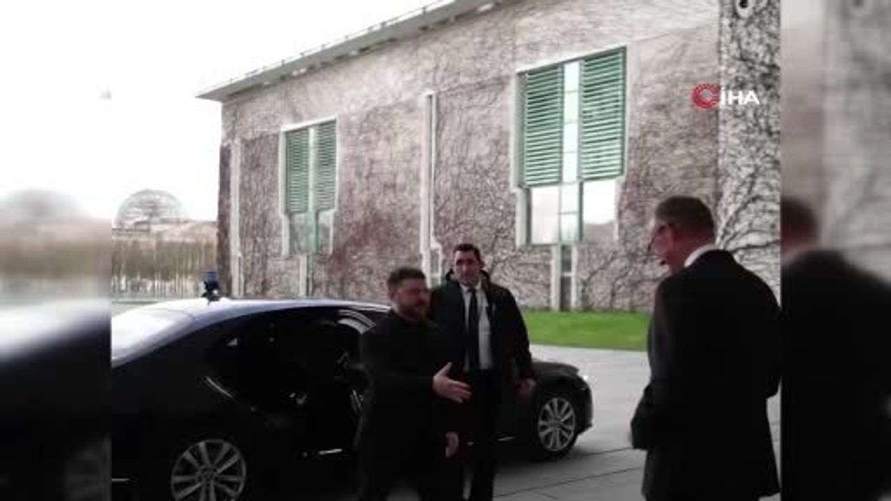 Berlin görüşmeleri 5 saati aştı: Zelenskiy ile ABD heyeti sonuç elde edemedi, temaslar yarın sürecek