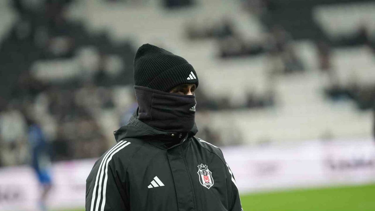 Beşiktaş - Çaykur Rizespor (17. hafta): İlk 15 dakika golsüz eşitlik