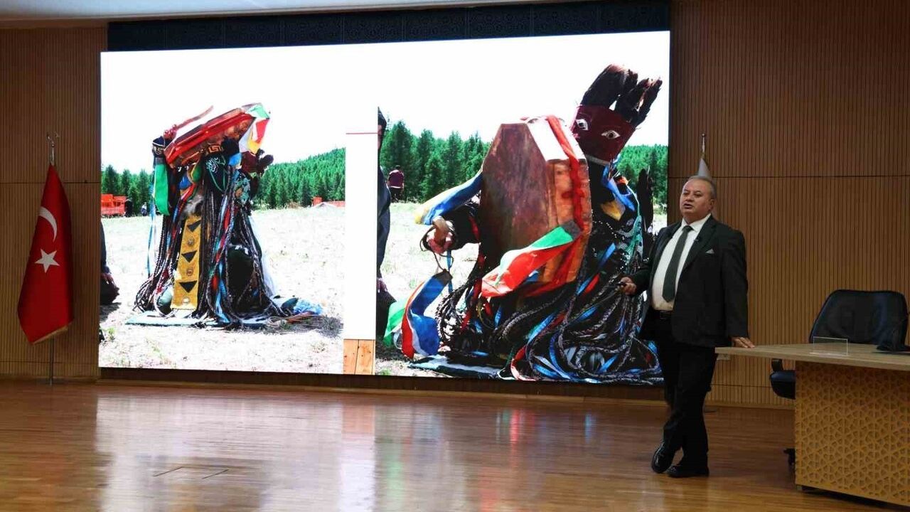 BEUN'da 'Moğolistan’daki Türk Kültür Varlıkları' Konferansı: Yazıtlar, Şehir Harabeleri ve Taşbabalar