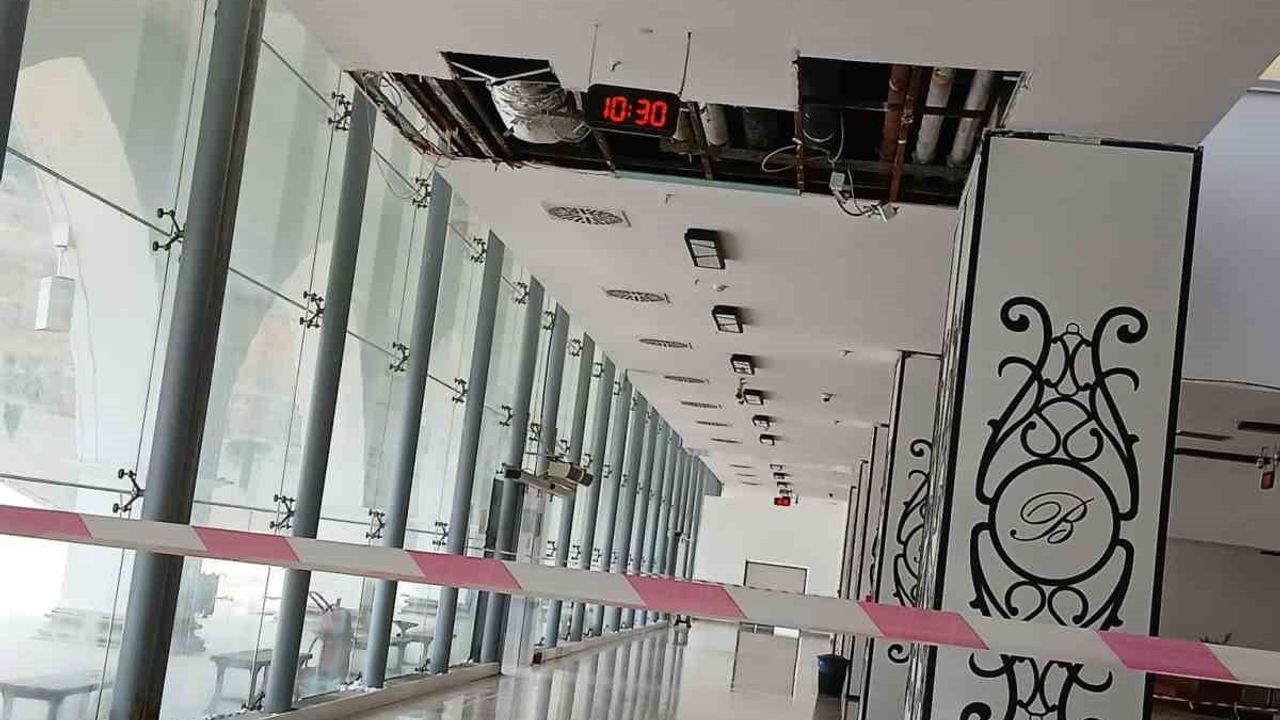 Bilecik Şehirlerarası Otobüs Terminali'nde tavan akıntısı ve su baskınları sürüyor